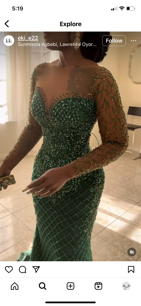 Green African Traditional Wedding Dress, Dark Green Asoebi, Lace Dinner Gown Styles, Dinner Gowns Nigerian, Kente Dresses, Vestido Charro, Lace Dress Classy, African Bridal Dress, Dinner Gowns