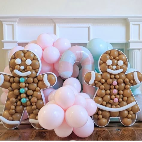 Gingerbread Theme Balloon Garland, Christmas Party Gingerbread Theme, Gender Reveal Ideas Gingerbread, Two Sweet Gingerbread Birthday, Gingerbread Reveal Party, Gingerbread Winter Wonderland, Girly Christmas Birthday Party, Whats Baking Gender Reveal Decor, Gender Reveal Gingerbread House