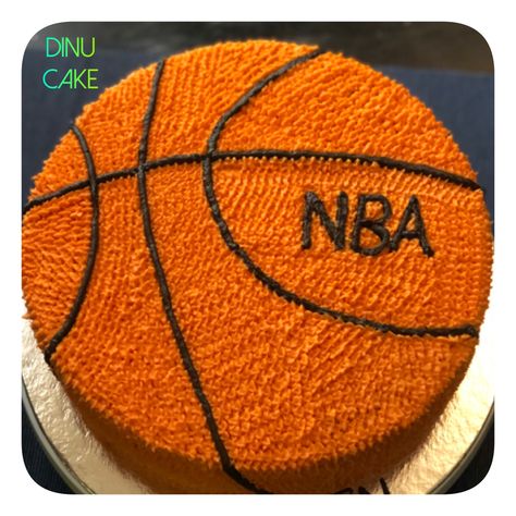 Basketball Cake Design, Nba Cake, Basketball Cake Ideas, Basketball Cakes, Basketball Birthday Cake, Basketball Cupcakes, Basketball Cookies, Basketball Baby Shower, Cake Designs For Boy