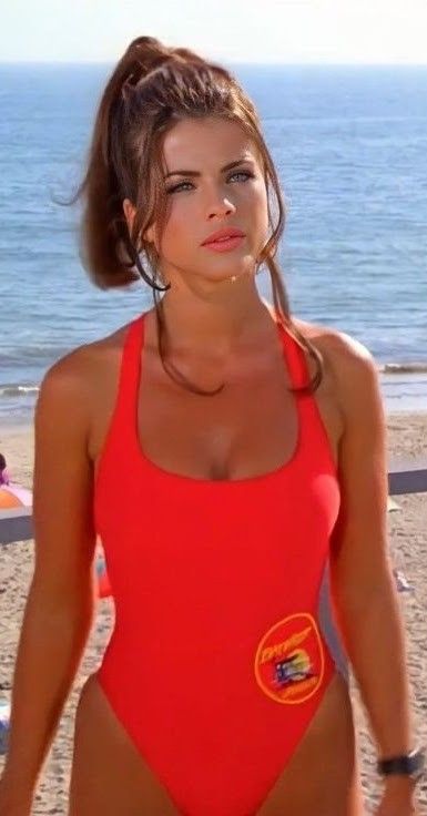 Baywatch Tv Show, Bay Watch Swimsuit, Yasmine Bleeth, Pool Poses, 80s Celebrities, 90s Supermodels, Retro Swimsuit, Standing Poses, Baywatch