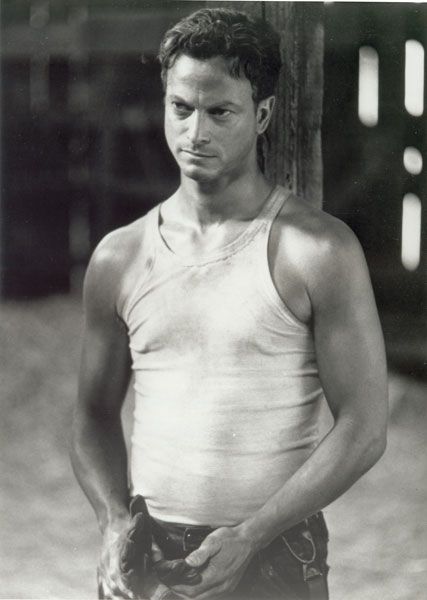 Gary Sinise Lieutenant Dan, Mice And Men, Gary Sinise, Of Mice And Men, Forrest Gump, Hot Actors, Film Director, American Actors, Tv Stars