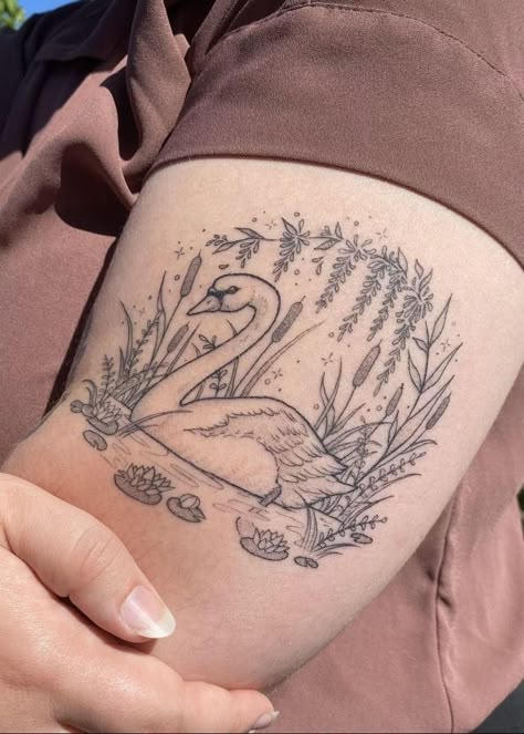 Chibi Tattoo, Swan Tattoo, Simple Tattoos For Women, Sweet Tattoos, Tattoo Photography, Creepy Tattoos, Discreet Tattoos, Subtle Tattoos, Elegant Tattoos