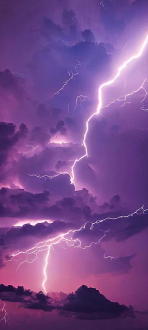 Colourful Sky Wallpaper, Light Purple Sky Aesthetic, Lighting Aesthetic Wallpaper, Light Purple Asthetics, Purple Sky Wallpaper Iphone, Purple Lighting Aesthetic, Thunder Aesthetic Wallpaper, Purple Lightning Aesthetic, Purple Lightning Wallpaper