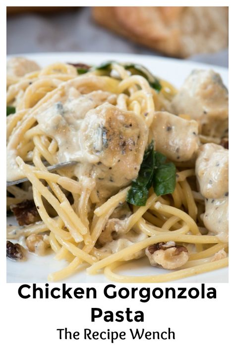 I was surprised how easy Creamy Gorgonzola Pasta Sauce was to make! The cheese does all the work. Shhh, it's our secret! | The Recipe Wench Gorgonzola Pasta Sauce, Gorgonzola Chicken, Chicken Gorgonzola, Gorgonzola Recipes, Gorgonzola Pasta, Gorgonzola Sauce, Our Secret, Delicious Dinner, Sharing Board