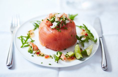 Smoked salmon and prawn parcels recipe Salmon Starters, Cold Salmon, Smoked Salmon Starter, Smoked Salmon Salad Recipes, Starters Recipes Christmas, Salmon Starter, Xmas Starters, Christmas Starter, Salmon Terrine