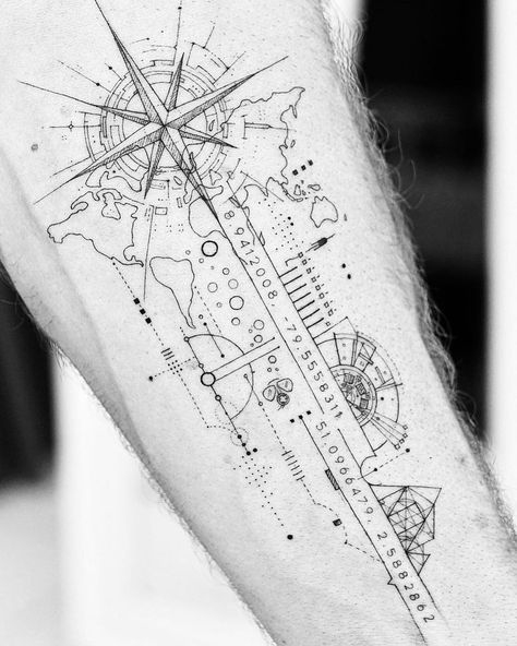 Do you want to emphasize your adventurous spirit, get protection, or look for a way in life, then a compass tattoo is right for you. Here we select everything you need to know about compass tattoos. Enzo Tattoo, A Compass Tattoo, Geometric Compass Tattoo, Compass And Map Tattoo, Sketch Style Tattoos, Fineline Tattoo, Compass Tattoo Design, Map Tattoos, Tattoo Instagram