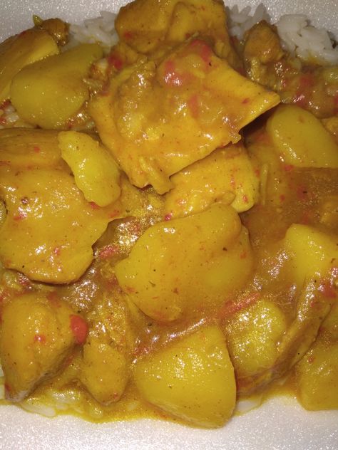 Curry Chicken And Potatoes Recipes, Curry Chicken Stew Recipe, Curry Chicken Potatoes, Oven Baked Curry Chicken, Curry Chicken Legs Recipes Coconut Milk, Chicken Potato Curry Recipe, Easy Curry Chicken Recipes Simple, Curry Chicken Without Coconut Milk, Curry Chicken And Potatoes