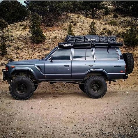 4x4 Trucks Toyota, Fj60 Landcruiser, Overland Truck, Truck Tent, Good Looking Cars, 4x4 Truck, Dream Cars Jeep, Toyota 4x4, Overland Vehicles