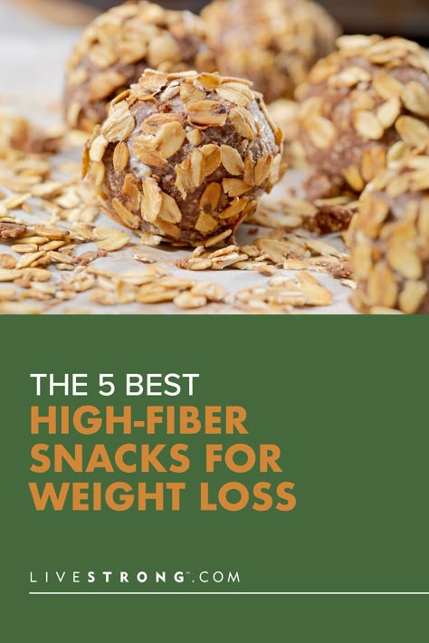 Fiber is key when you want to lose weight. These are the best homemade high-fiber snacks for weight loss, and they prove that fiber can be fun and delicious. High Fiber And High Protein Snacks, High Fibre Baking, High Fiber Energy Bites, High In Fiber Snacks, Best High Fiber Snacks, Healthy Fiber Recipes, Homemade High Fiber Snacks, High Fibre Snack Recipes, High Fibre Snack Ideas