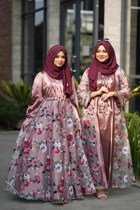 Modest Dresses Casual Trendy, Pakistani Dresses With Hijab, Kurti Styles Latest, Latest Dress Designs Pakistani, Hijab Styles For Party, Eid Outfits Ideas, Latest Pakistani Dresses, Islamic Fashion Dresses, Different Dress Styles