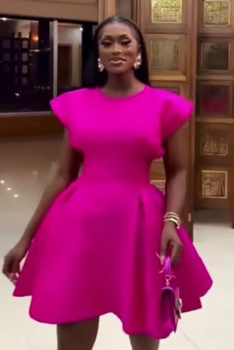 Flair Dresses Classy, Pink Dress Outfits, Fancy Short Dresses, Ankara Short Gown Styles, Fashion Show Dresses, Ankara Short, Short African Dresses, Elegant Outfit Classy, Womens Trendy Dresses