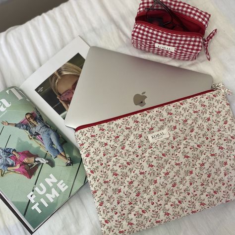 You can buy it in our website on Etsy @Stteffani Cute Laptop Cases, Homework Organization, Macbook Cover, Macbook Bag, Mac Case, Macbook Covers, Laptop Cover, College Outfit, Macbook 13