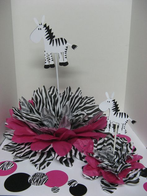 Table Decot, Zebra Centerpieces, Safari Bathroom, Zebra Print Party, Candy Bar Bouquet, Pink Event, Purple Zebra Print, Baby Shower Table Centerpieces, Zebra Birthday