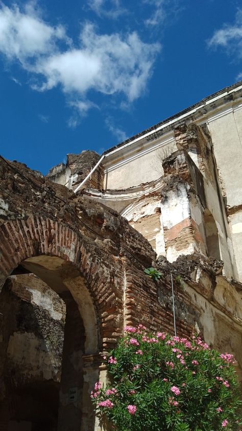 Antigua Guatemala Aesthetic, Guatemala Aesthetic, Travel Guatemala, Aesthetic Star, Weak Hero, Travel America, Guatemala Travel, Iconic Wallpaper, Shadow Pictures