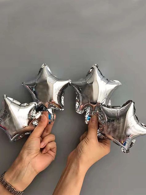 House Of Balloons, Silver Balloon, Star Party, Bachelorette Party Decorations, White Balloons, Theme Party Decorations, Star Decorations, Balloon Decorations Party, Diamond Star