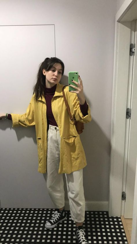 Outfits With Yellow Jacket, Yellow Raincoat Outfit Aesthetic, Baggy Colorful Outfit, Yellow Windbreaker Outfit, Cute Baggy Clothes Outfit, Yellow Jacket Aesthetic, Yellow Rain Jacket Outfit, Yellow Raincoat Aesthetic, Yellow Grunge Outfit