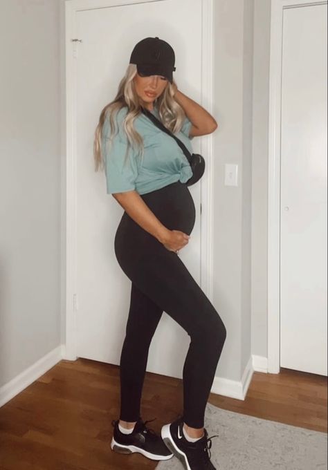 Maternity leggings outfit 20 weeks pregnant Pregnant Athletic Outfits, Athletic Maternity Outfits Summer, Maternity Sporty Outfits, Pregnant Football Game Outfit, Pregnant Camping Outfits, Maternity Football Game Outfit, Maternity Game Day Outfit, Sporty Maternity Outfit, Athletic Maternity Outfits