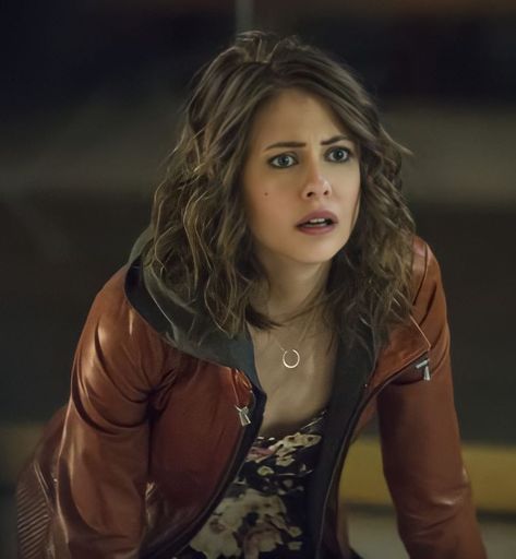 Arrow Evelyn Sharp Arrow, Willa Holland, Thea Queen, Girl Superhero, Badass Women, Dc Universe, The Flash, Holland, Flash