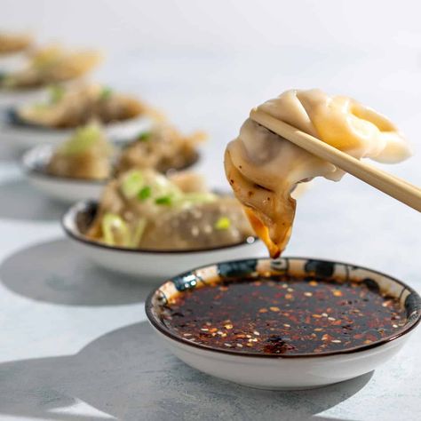 Quick Gyoza dipping sauce Gyoza Sauce Recipe, Gyoza Dipping Sauce, Gyoza Sauce, Japanese Gyoza, Gyoza Dumplings, Chicken Gyoza, Soy Sauce Rice, Cold Dip Recipes, Dumpling Sauce