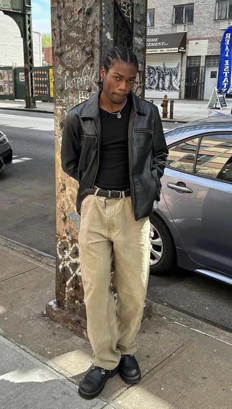 City Aesthetic Outfit Men, Earthy Tone Mens Outfits, Men’s Urban Outfits, Guys Fall Fashion, Corduroy Outfits Men, Y2k Men Fashion Aesthetic, Jervaris Hendrix Aesthetic, Black Earthy Men, Men’s Style Aesthetic