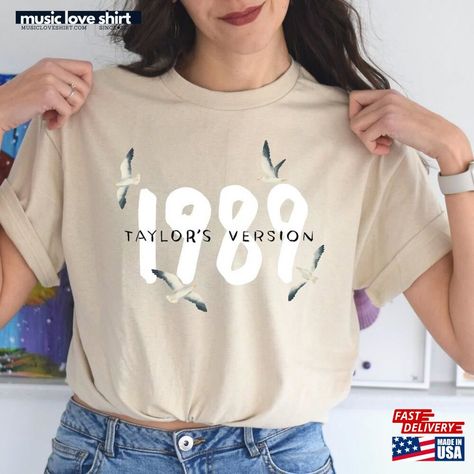 Vintage 1989 Shirt Swiftie Album T-Shirt Hoodie Check more at https://musicloveshirt.com/product/vintage-1989-shirt-swiftie-album-t-shirt-hoodie-2/ Taylor Swift Tshirt, Taylor Gifts, Taylor Swift Shirts, Estilo Taylor Swift, Taylor Swift Outfits, Taylor S, Taylor Swift 1989, Love Shirt, Trending Tshirts