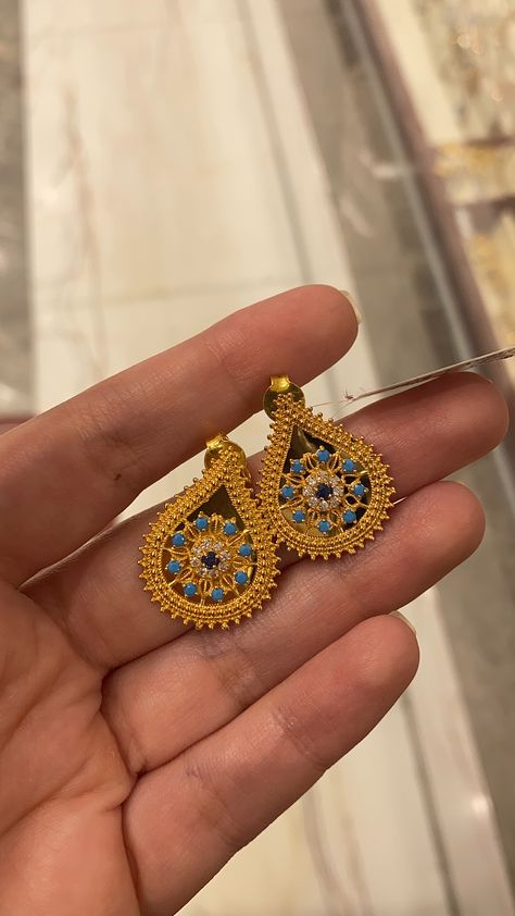 Gold Earrings Arabic Design, Jewlery Aesthetic, Dubai Jewellery, Vintage Jewelry Ideas, Moroccan Jewelry, Gold Earrings Models, Gold Earrings Wedding, Gold Chain Design, Jewelry Set Design