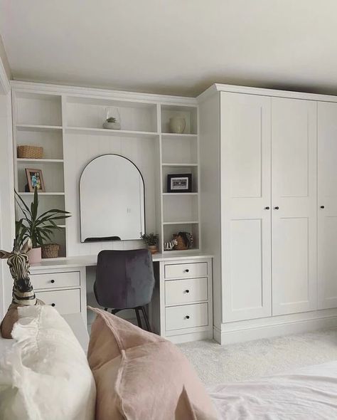 Home Office On A Budget, Home Office Style, Office On A Budget, Office Hacks, Ikea Office, Boho Bedroom Design, Boho Bedroom Ideas, Best Ikea, Room Makeover Bedroom