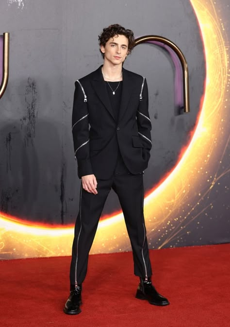 Timothee Chalamet Red Carpet, Dune Premiere, Best Actor Oscar, Timmy T, Fashion Sketchbook, London Today, Art Painting Gallery, Wallpaper Space, Jason Momoa