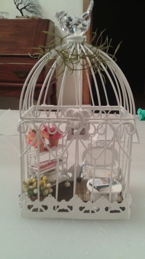 Mini hand made sun room in a birdcage..GIFT Lantern Ideas, Mini Hands, Doll Houses, Bird Cage, Terrarium, House Ideas, Lanterns, Doll House, Hand Made