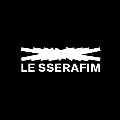 sakura - chaewon - garam - eunchae - yunjin - kazuha Le Sserafim Japan, Le Sserafim Logo, Fearless Album, Smart Logo, Top G, Roblox T-shirt, Seoul Music Awards, Logo Banners, Name Logo