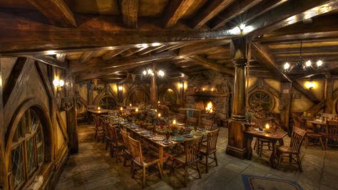 Hobbit Pantry, Hobbiton Wedding, Fantasy History, Kaer Morhen, Hobbit Movie, Fairytale Houses, Pub Interior, Home Pub, Evening Dinner