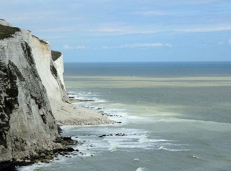 The Poetry of World War I Beach Poems, Matthew Arnold, Dover Beach, Poem Analysis, Battle Of The Somme, Poem A Day, First World, Life Is Good, Poetry