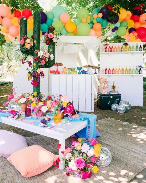 EVENTS• PARTIES• STYLISTS •CREATORS 🌈 (@house.of.fete) • Instagram photos and videos Boho Picnic Ideas, Boho Picnic, Picnic Ideas, Event Inspiration, First Birthday Ideas, May 5, Family Photoshoot, Party Planning, Rainbow Colors