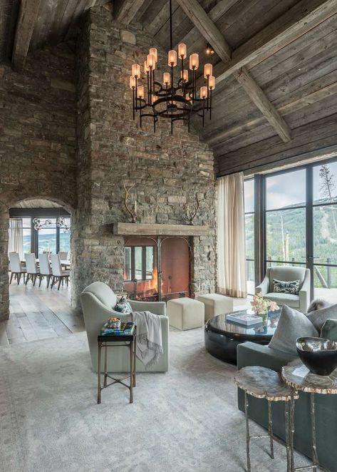 22 Double-Sided Fireplaces That Spark Joy Two Sided Fireplace, Living Room Decor Country, House Design Trends, French Country Living Room, Industrial Interior Design, Casa Vintage, Rustic Home Design, Country Living Room, Stone Walls