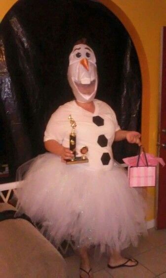 Olaf for adult costume Ice Costume, Olaf Costume, Duo Costumes, Elsa Costume, Disney On Ice, Funny Costumes, Olaf, Adult Costumes, Costume Ideas