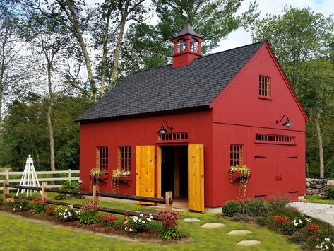 Post and Beam Barn Kit Barn Beam Ideas, Beam Ideas, New England Style Homes, Backyard Barn, Plan Garage, Post And Beam Barn, Timber Frame Barn, House Uk, Barn Kits