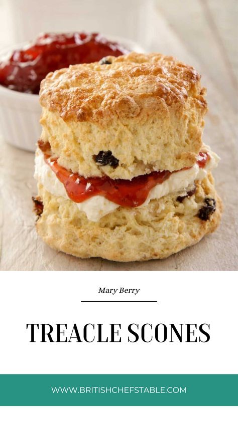 Mary Berry Treacle Scones British Pastries, Treacle Scones, Highland Christmas, British Baking Show Recipes, Chefs Recipes, Mary Berry Recipe, Scones Recipe Easy, Berry Recipes, Scones Recipe