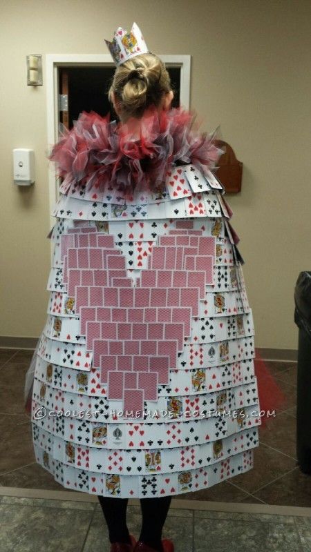 Super Original Queen of Hearts Costume - Make Heads Roll! Queen Of Hearts Character, Recycled Dress Ideas, Red Queen Costume, Playing Card Crafts, Queen Of Hearts Halloween, Purim Costumes, Summer Maxi Dress Floral, Alice Dress, Queen Of Hearts Costume