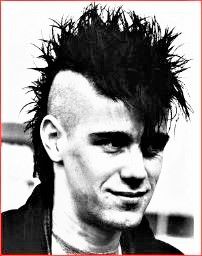 Mohican Haircut, Mohawk Hairstyles Men, Punk Boy, Shaving Your Head, Arte Punk, Rough Trade, Mohawk Hairstyles, Punk Hair, Corte De Cabelo Masculino