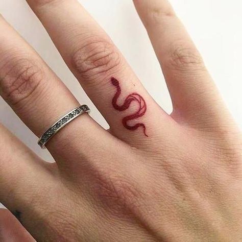 Finger Tattoo For Women, Finger Tats, Ring Finger Tattoos, Snake Tattoo Design, Red Snake, Inspiration Tattoos, Red Ink Tattoos, Gorgeous Tattoos, Red Tattoos