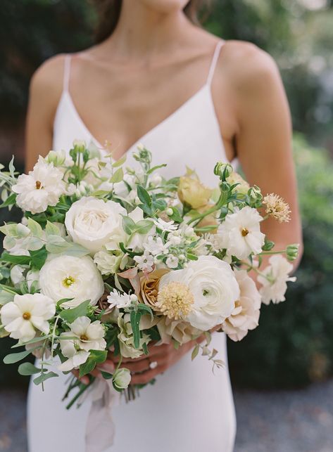 Neutral Wedding Flowers, Fall Wedding Photography, Fall Wedding Color Palette, Martha Weddings, Charlottesville Wedding, Fall Wedding Cakes, Neutral Wedding, Martha Stewart Weddings, Fall Wedding Colors