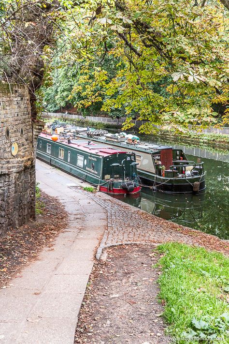 Regent's Canal Towpath, Angel, London Best Places In London, London Walking Tours, Regents Canal, Islington London, Aesthetic London, Walks In London, London Summer, Walking Routes, London Places