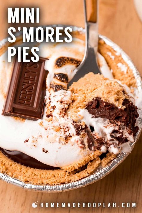 Mini Chocolate Pie, Pie Crust Dessert, Graham Pie, Graham Cracker Crust Recipe, Mini Pie Crust, Chocolate Smores, Mini Pie Recipes, Smores Pie, Graham Cracker Recipes