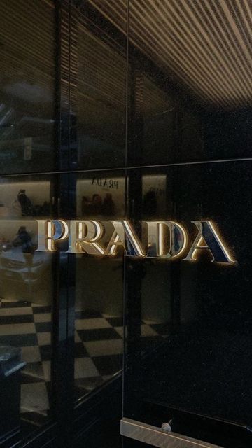 Prada Aesthetic, Boujee Aesthetic, Luxury Aesthetic, Classy Aesthetic, Black Luxury, Foto Ideas Instagram, Night Aesthetic, White Aesthetic, Luxury Life