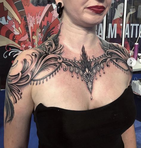 Ryan Ashley Malarkey, Ryan Ashley, Mujeres Tattoo, Piercing Inspiration, Filigree Tattoo, Jewel Tattoo, Throat Tattoo, Armor Tattoo, Finger Tats