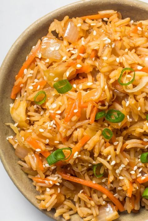 Cabbage Fried Rice In 30 Minutes 1 Cabbage Fried Rice Recipe, Cabbage Fried Rice, Cabbage Fried, Korean Cabbage, Scarsdale Diet, Cabbage Rice, Leftover Rice, Chinese Cabbage, Fried Rice Recipe