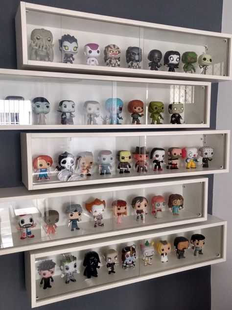 Cool Funko Pop Display, Funko Pops Display Ideas, Display Pop Figures, Shelves For Figurines, Toy Shelf Display, Funko Pop Display Ideas Bedroom, Funko Wall Display, Funk Pop Display Ideas, Figpin Display