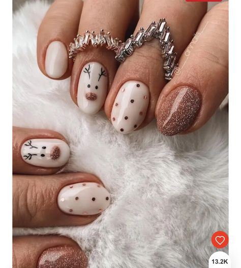 Winter Nail Art Designs, Festive Nail Designs, Thanksgiving Nail Designs, Nails For Bride, Wedding Nails Glitter, Cute Christmas Nails, Christmas Nails Easy, Homecoming Nails Acrylic, Nail Design Inspiration