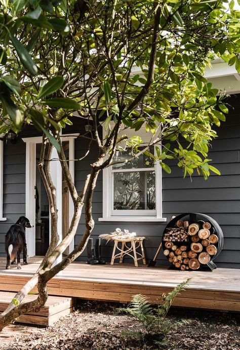 Tenniswood Inspiration, Weatherboard Exterior, White French Doors, Houses By The Beach, Weatherboard House, Saltbox Houses, Dark House, Cottage Exterior, Farm Cottage