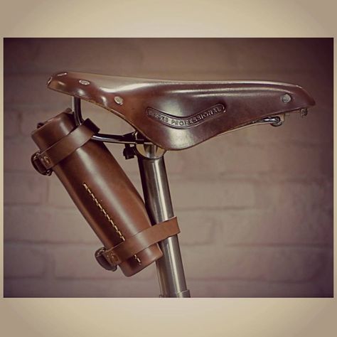 Cafe Racer 150 Cc, Leather Bike Accessories, Brompton Bag, Bike Cup Holder, Bike Saddle Bags, Bicycle Saddles, Wood Tool Box, Leather Bicycle, Bike Bags